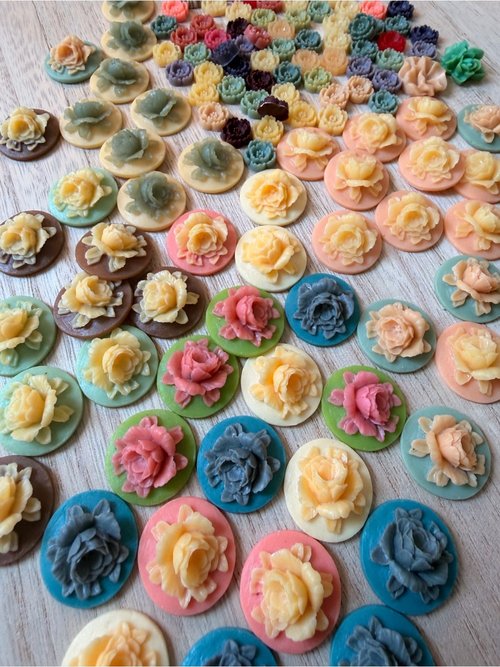 Floral Resin Cabochons Vintage Kawaii Cute Supplies 100+ pcs